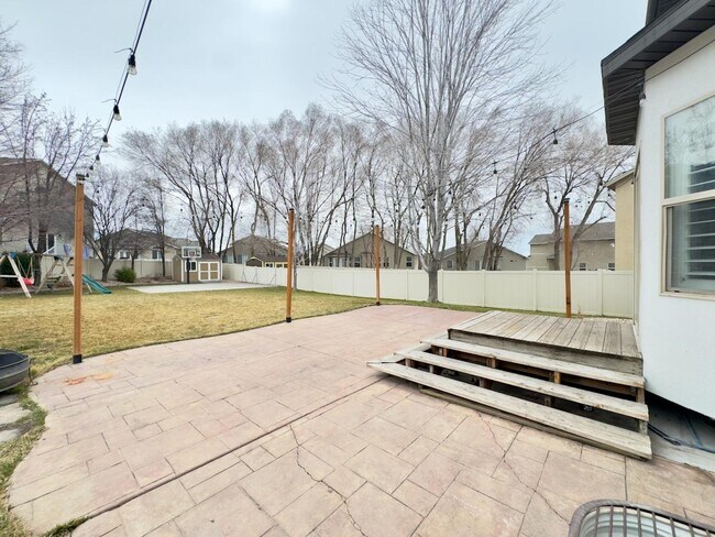 Building Photo - 1078 Cinnamon Ridge Dr