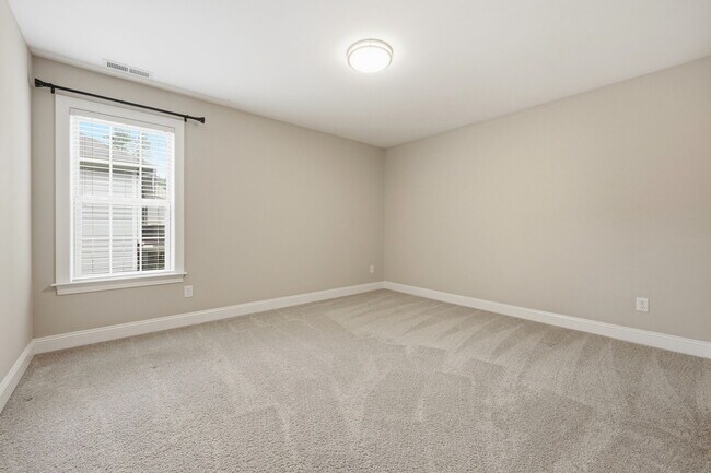 Building Photo - 265 Heather Brook Cir