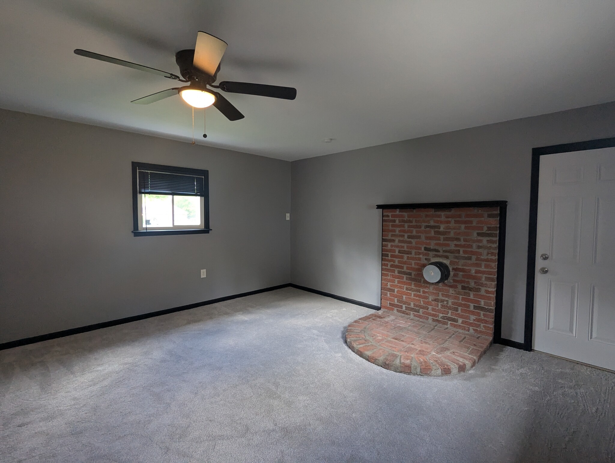 Living Room - 18407 Lennane