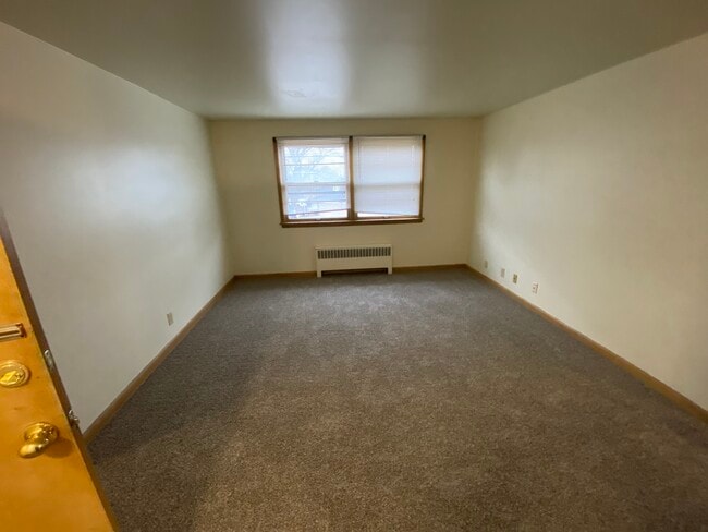 Living Room - 4944 W Forest Home Ave