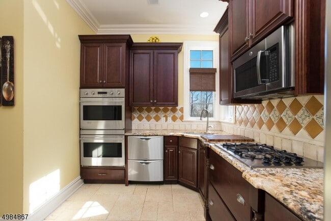 Building Photo - 40 Eagle Ridge Way