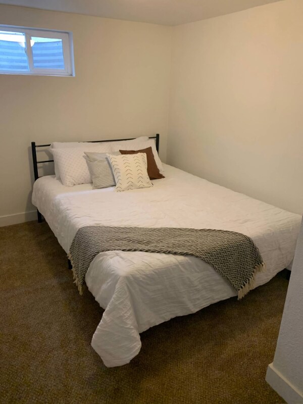 Building Photo - 6798 Eaton St