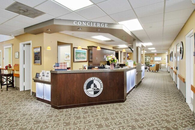 Building Photo - 565 Albany Ave