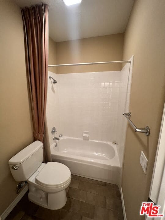 Building Photo - 4566 Via Del Rancho