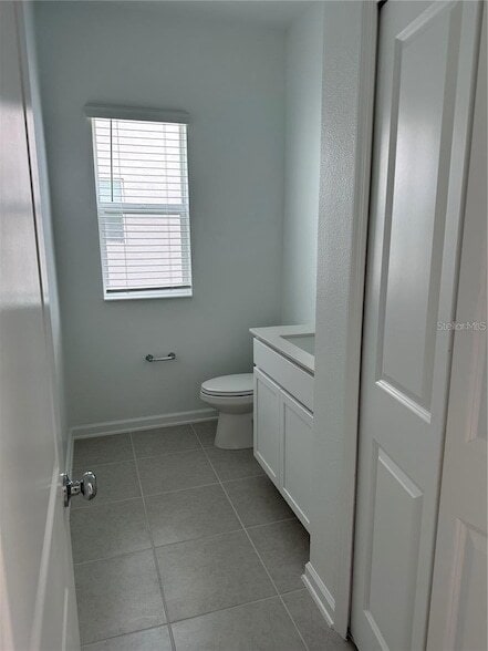 Building Photo - 1987 Stake Out Wy