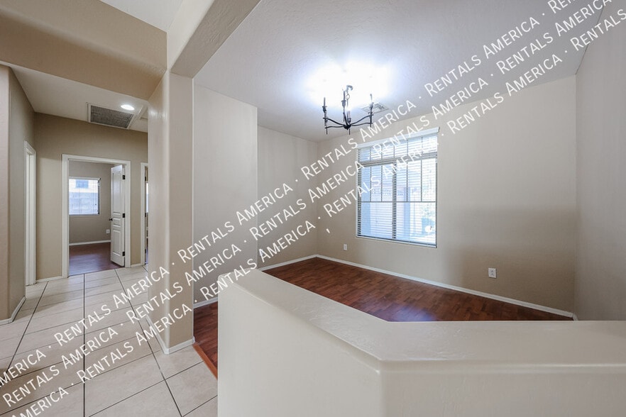 Building Photo - 7414 N 88th Ln
