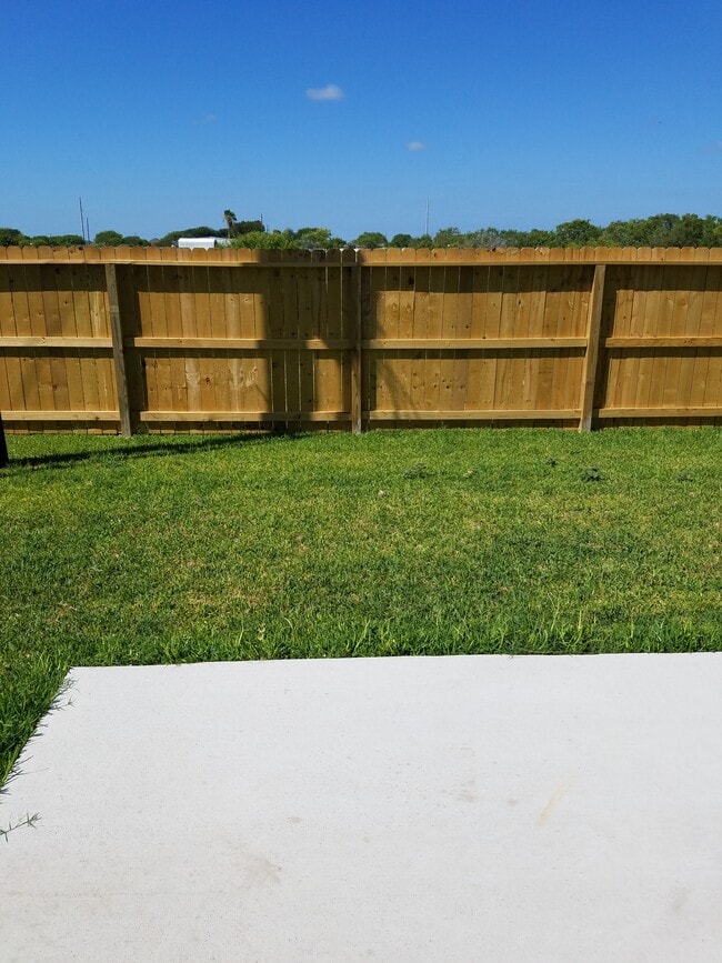 Building Photo - 8037 Pavo Real St