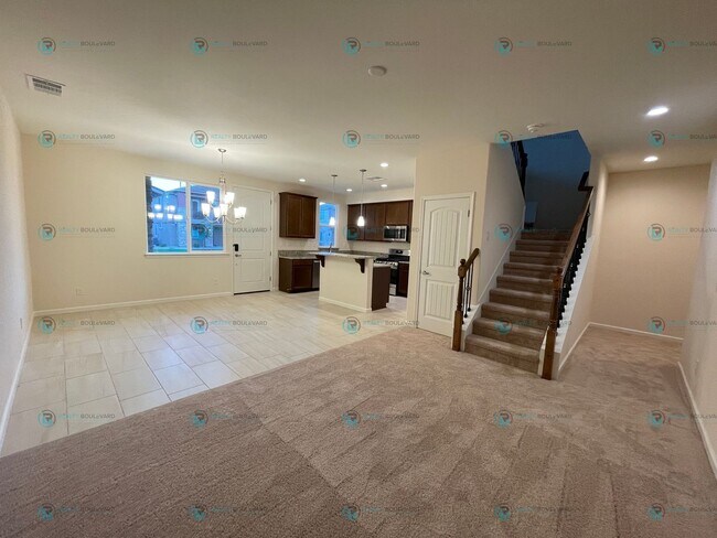 Building Photo - 3-Bedroom 2.5 Bathroom 2 car garage Condo in Carson City