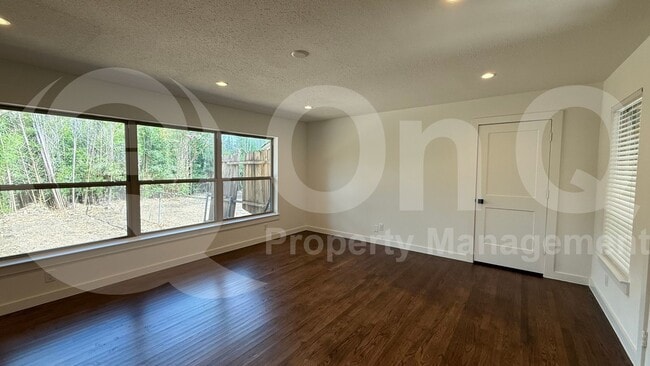 Building Photo - 9351 Angora St