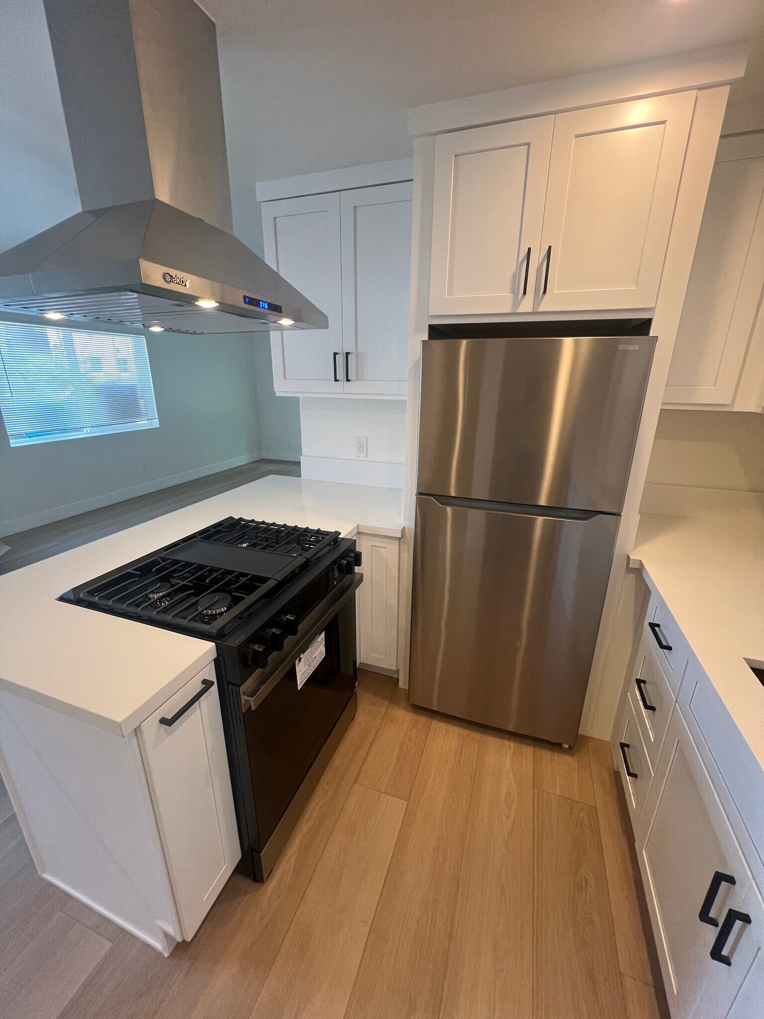 Building Photo - 266 Witmer St