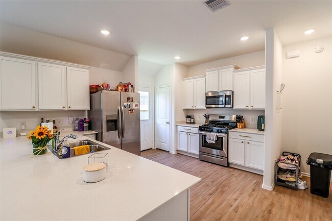 Building Photo - 19380 Villa Mesa Dr