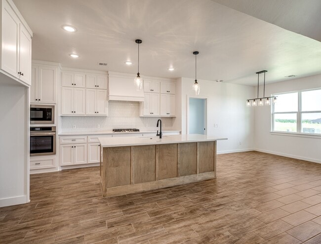 Building Photo - 9309 NW 145th Ct
