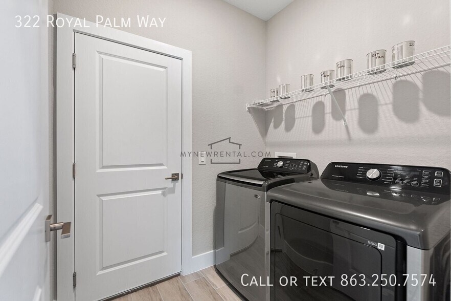 Building Photo - 322 Royal Palm Wy