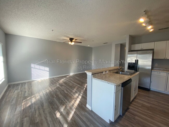 Building Photo - 2076 Cypress Bay Blvd