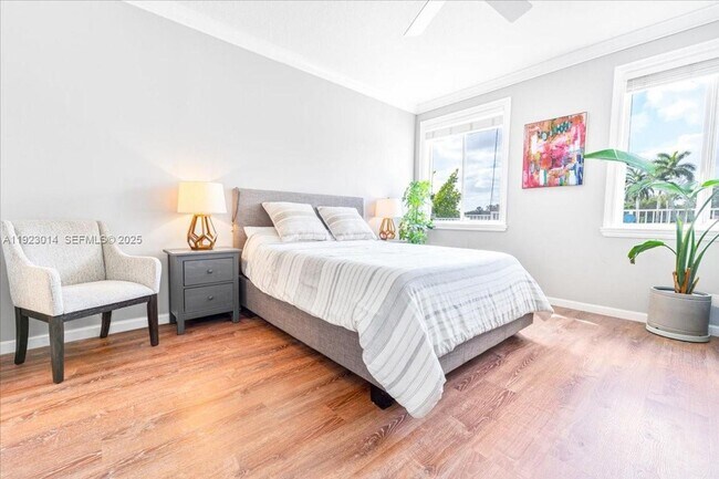 Building Photo - 920 Golden Cane Dr