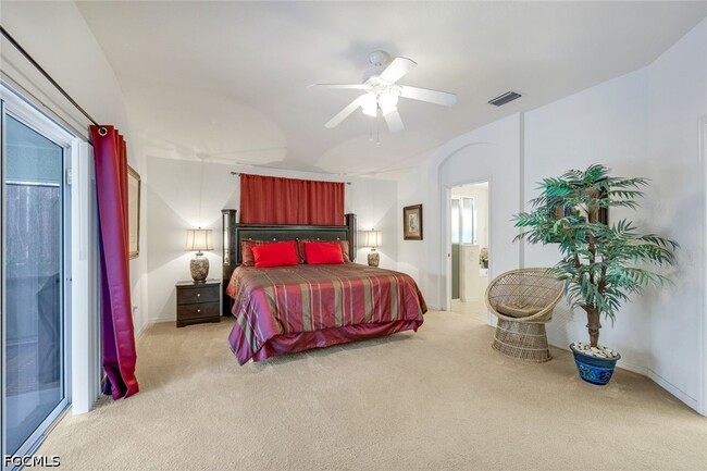 Building Photo - 14823 Calusa Palms Dr