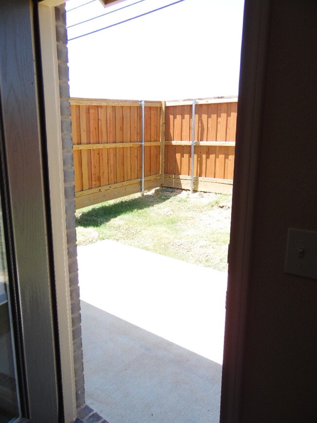 Building Photo - 301 Panther Way