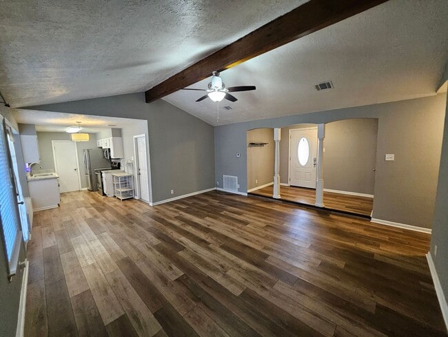 Building Photo - 914 S Tenth Street