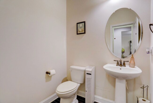 Building Photo - 1156 Amelia Park Dr