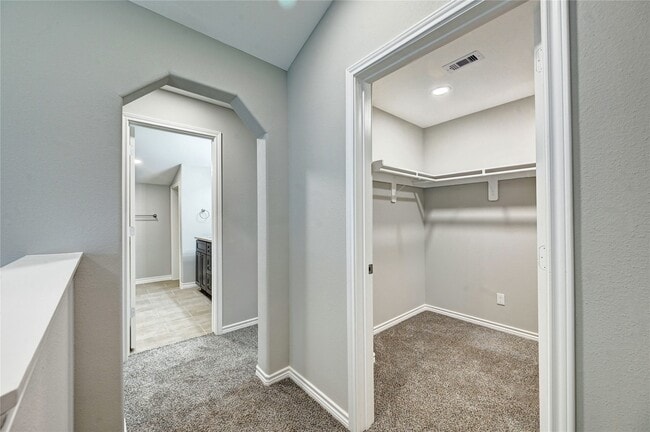 Building Photo - 268 Sunrise Dr