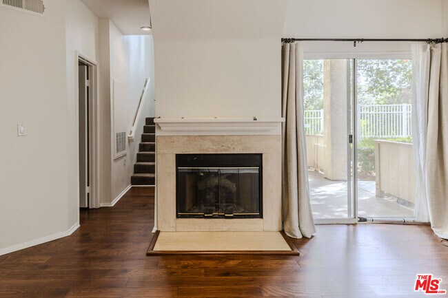 Building Photo - 5782 Oak Bank Trail