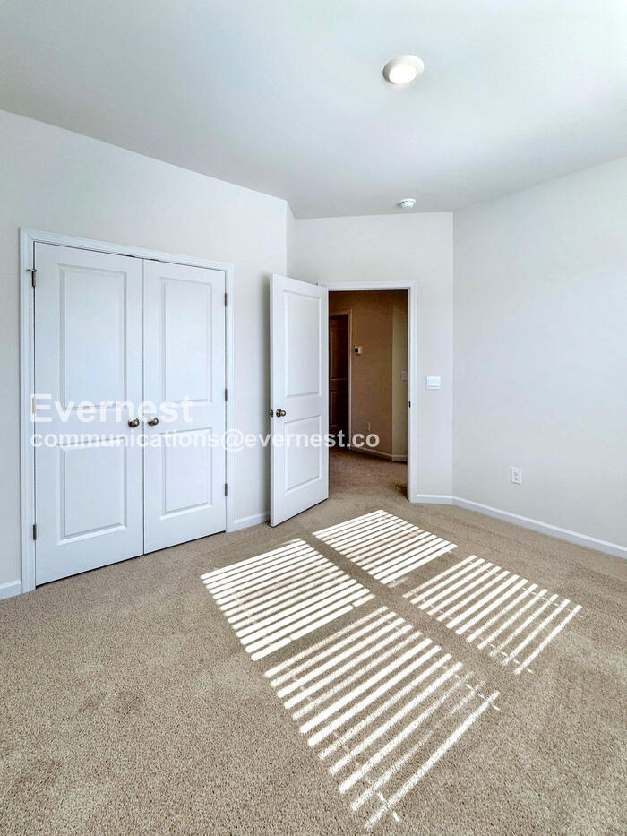 Building Photo - 813 Washington St