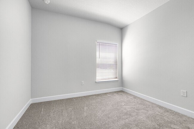 Building Photo - 1063 Grantham Ln
