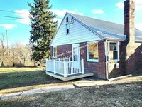 Building Photo - 1390 Barclay Hill Rd