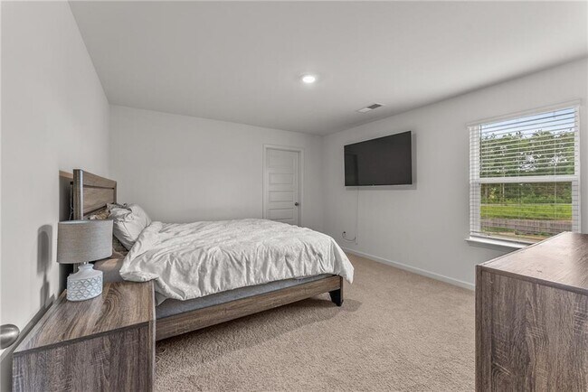 Building Photo - 379 Blue Juniper Cir