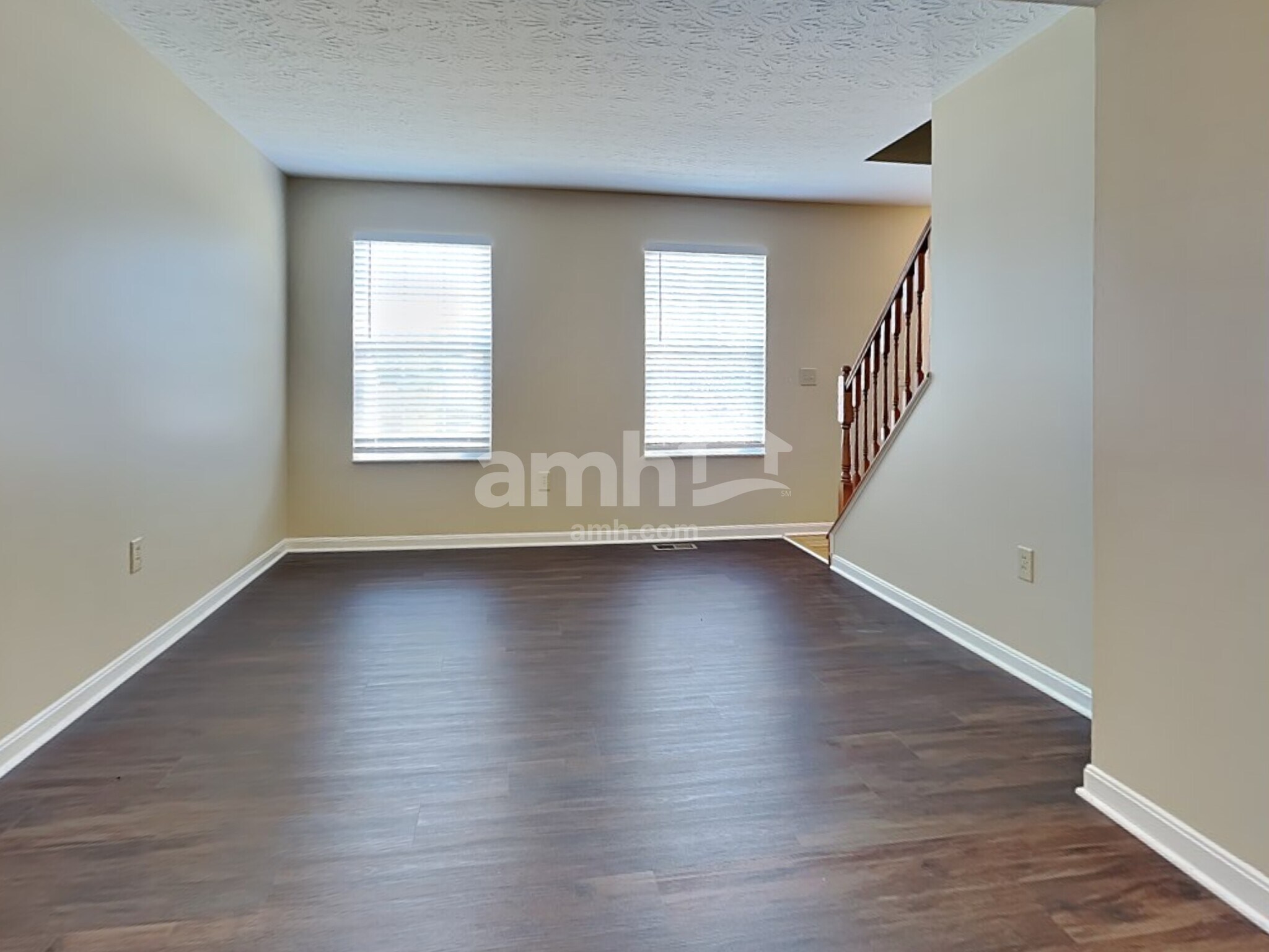 Building Photo - 2132 Lunar Ln