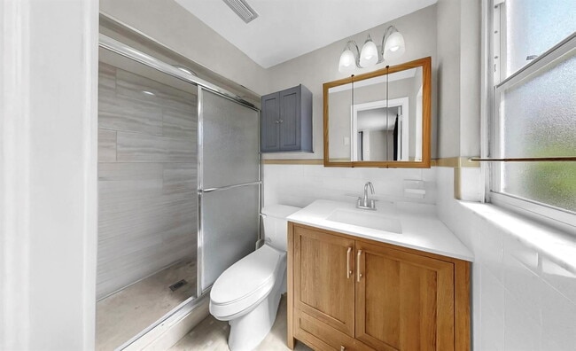 Building Photo - 38919 3rd Ave