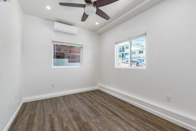 Building Photo - 16318 Maubert Ave