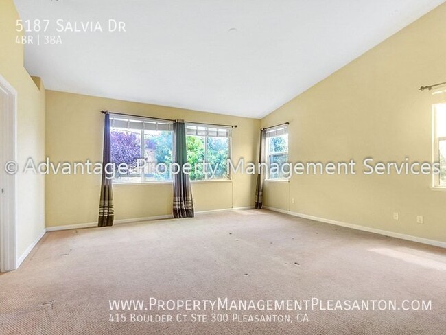 Building Photo - 5187 Salvia Dr