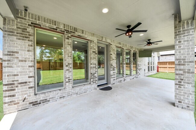 Building Photo - 28045 Woodland Bend Way