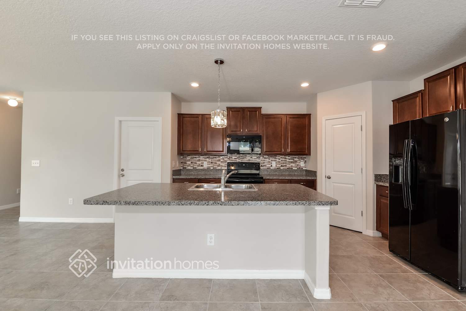 Building Photo - 129 Cascade Bend Dr