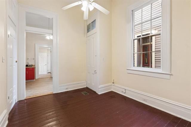 Building Photo - 3329 Dauphine St