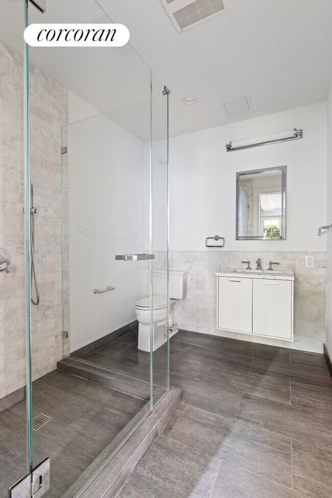 Building Photo - 96 Barrow St