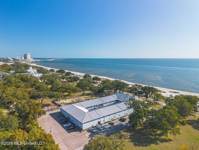 Building Photo - 1282 Beach Blvd