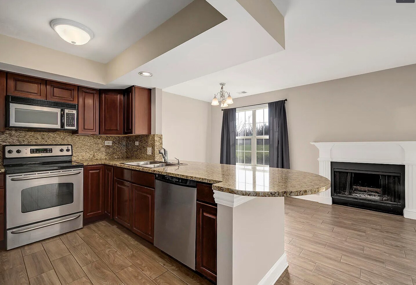 Building Photo - 11 Foxcroft Rd