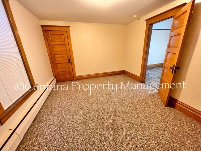 Building Photo - Great 3 Bedroom near Tech!