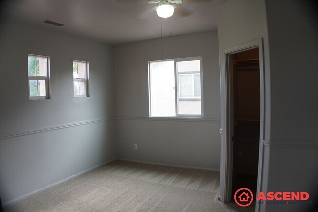 Building Photo - 9901 Riata Ln