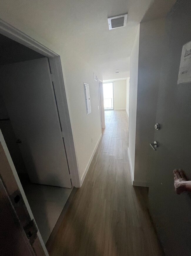 Building Photo - 168 SE 1st St