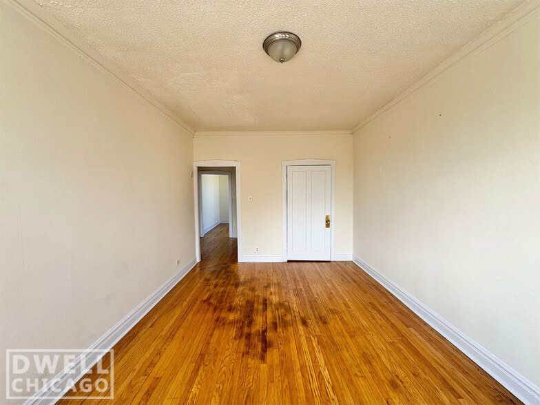 Building Photo - 1540 N Kedzie Ave