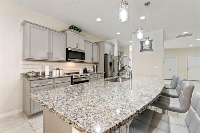 Building Photo - 17244 Goldcrest Loop