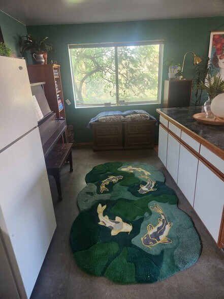 Building Photo - 7153 18th Ave SW