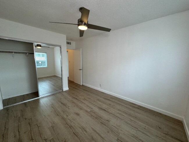 Building Photo - 1221 N Spaulding Ave