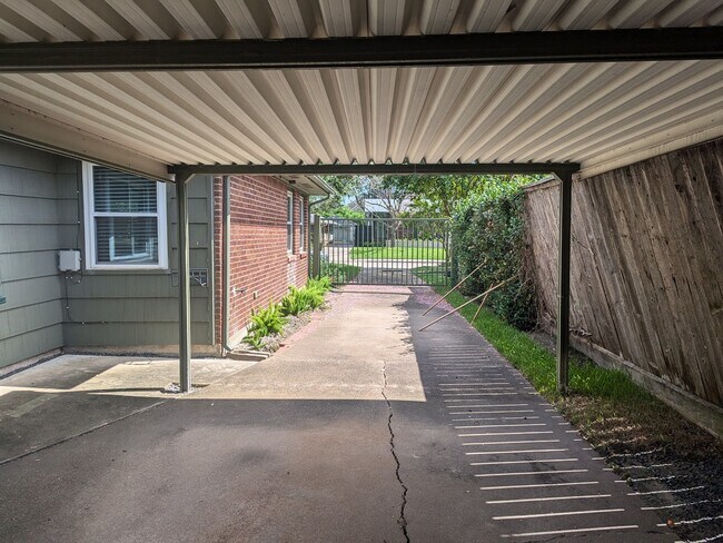 Covered Car Port - 3706 Drummond St