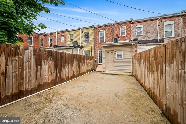 Building Photo - 414 N Bouldin St