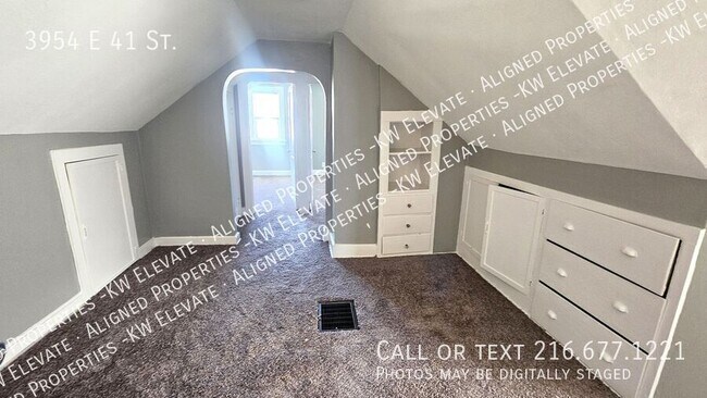 Building Photo - 3954 E 41st St