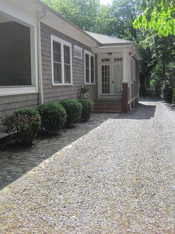 Building Photo - 2114 Crescent Ave